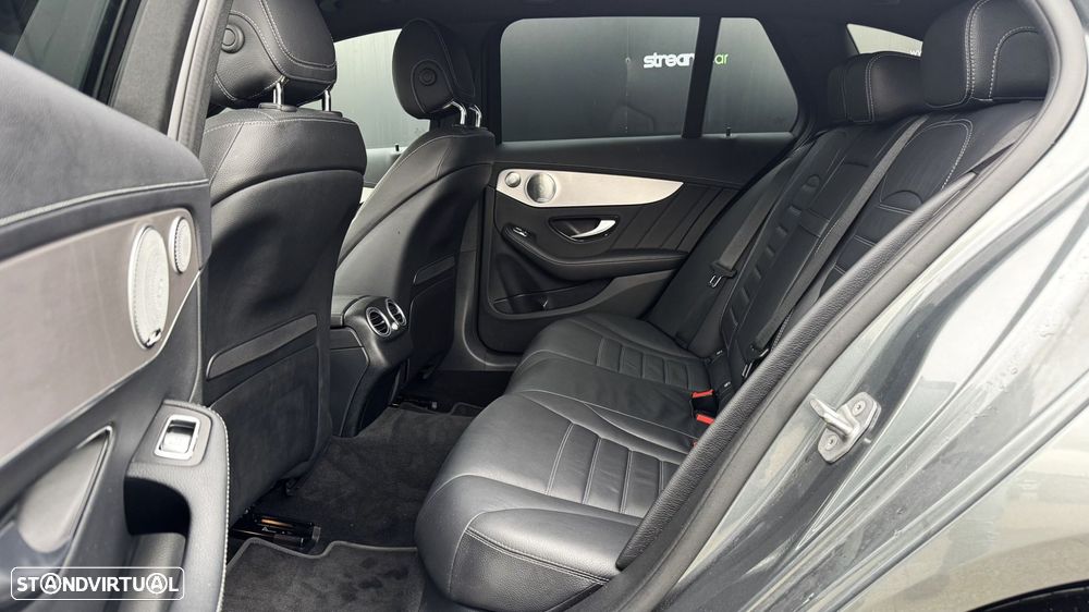 Mercedes-Benz C 300 de AMG Line - 27