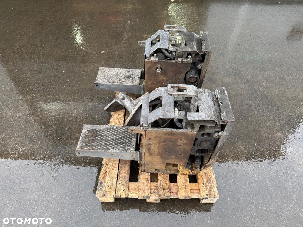 Volvo 4820,6820,6870,7820,8820 / D - 4