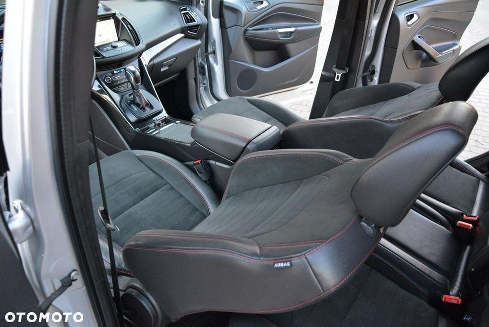 Ford Kuga 2.0 TDCi AWD ST-Line - 20