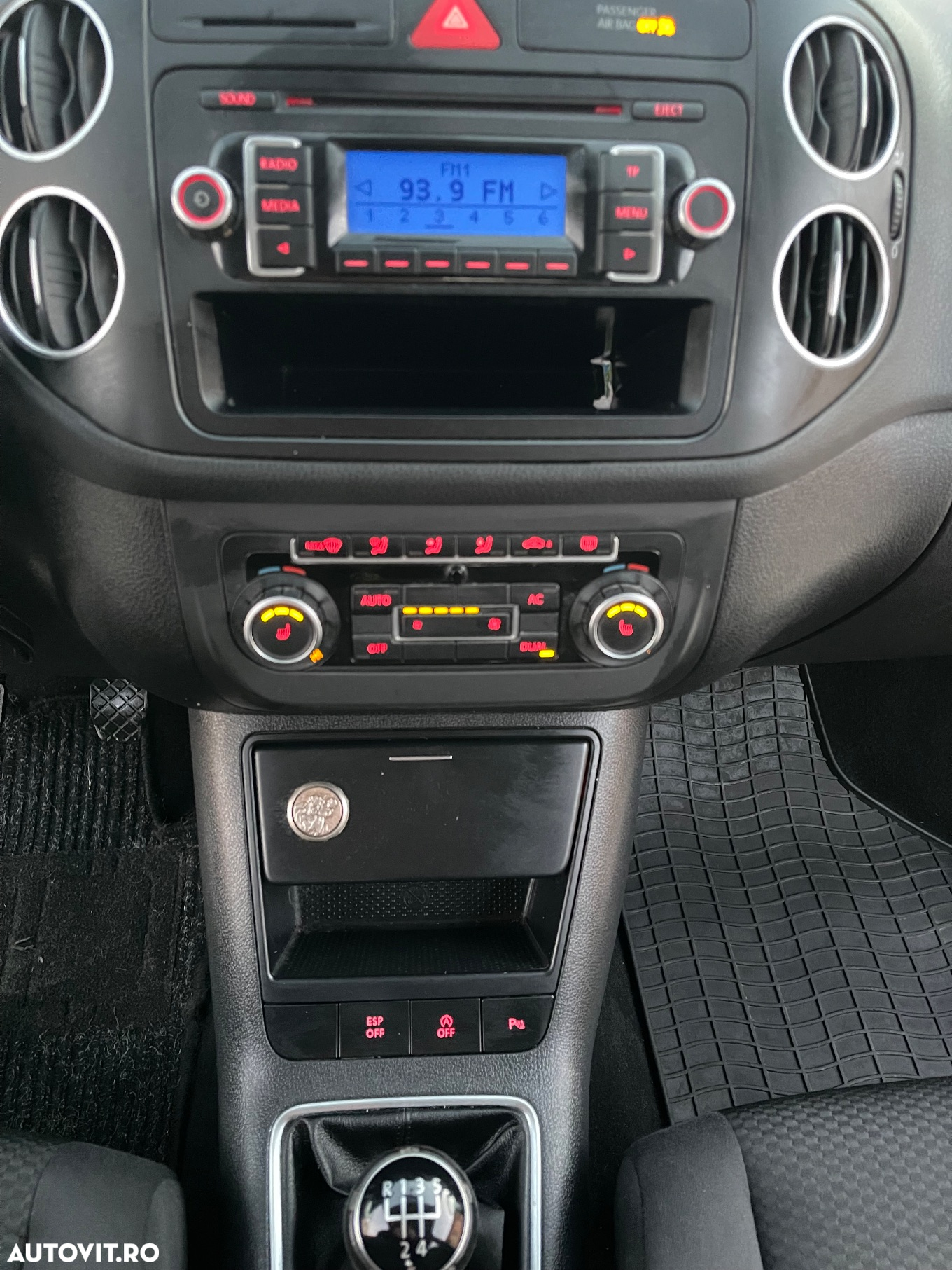 Volkswagen Golf Plus 1.6 TDI DPF BMT Trendline - 6