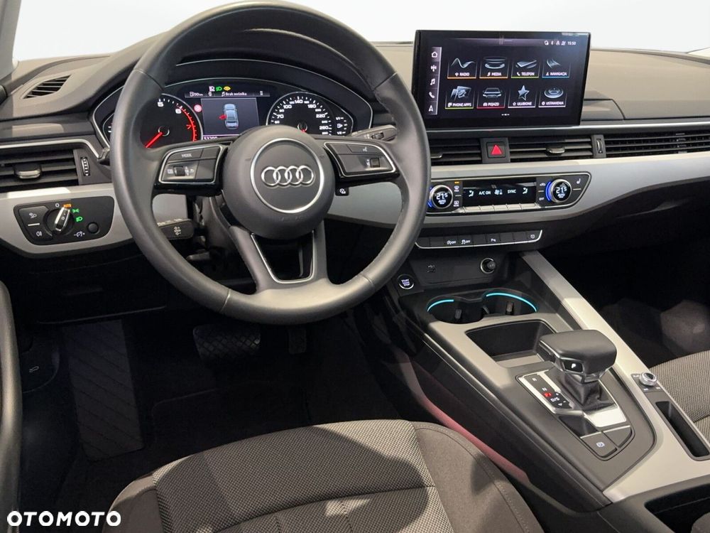 Audi A4 Limousine - 15