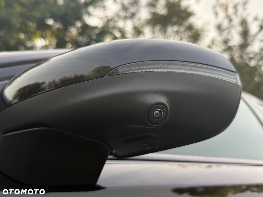 Mercedes-Benz Klasa A ver-200-amg-line-7g--dct - 19