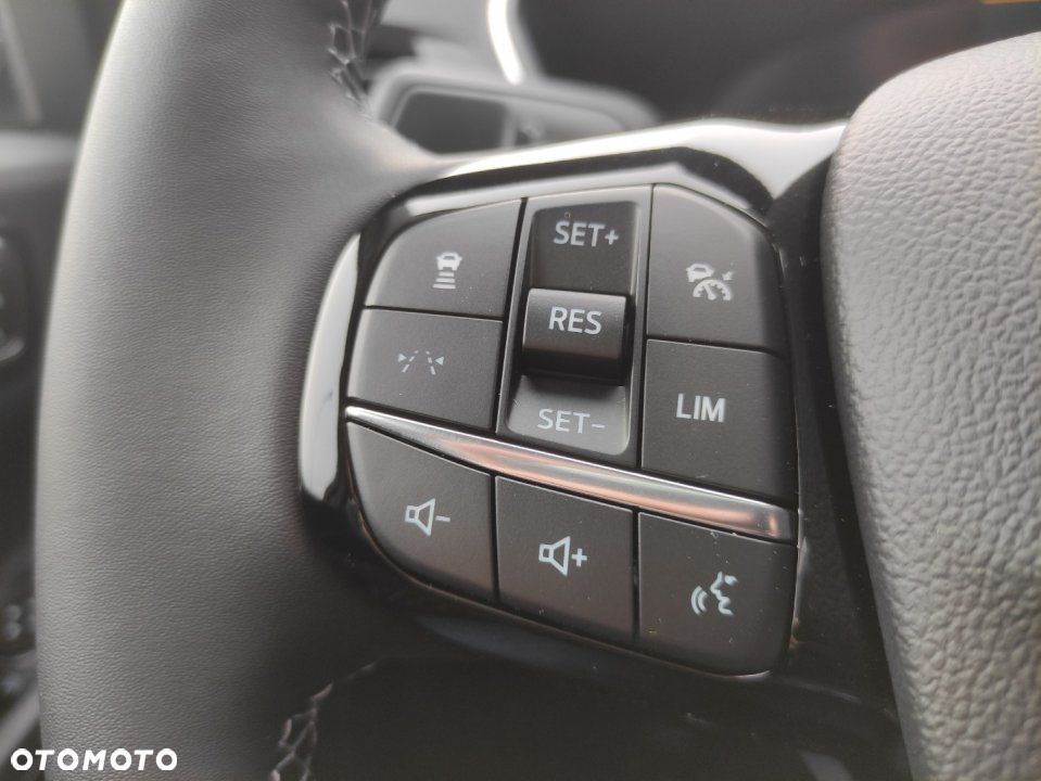 Ford Kuga - 18