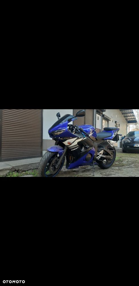 Yamaha R6 - 7