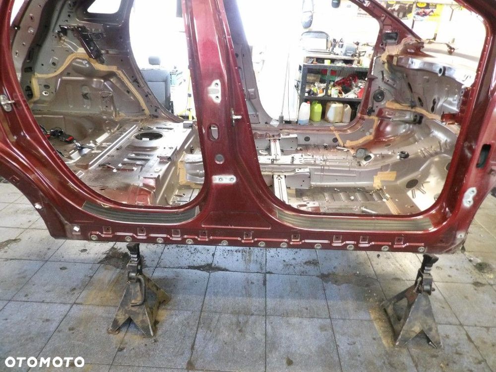 OPEL CROSSLAND X PRÓG PRAWY  Z50W - 1