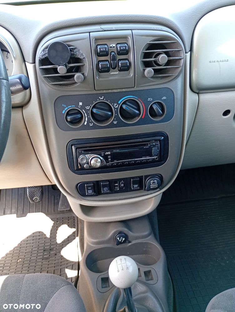 Chrysler PT Cruiser - 17