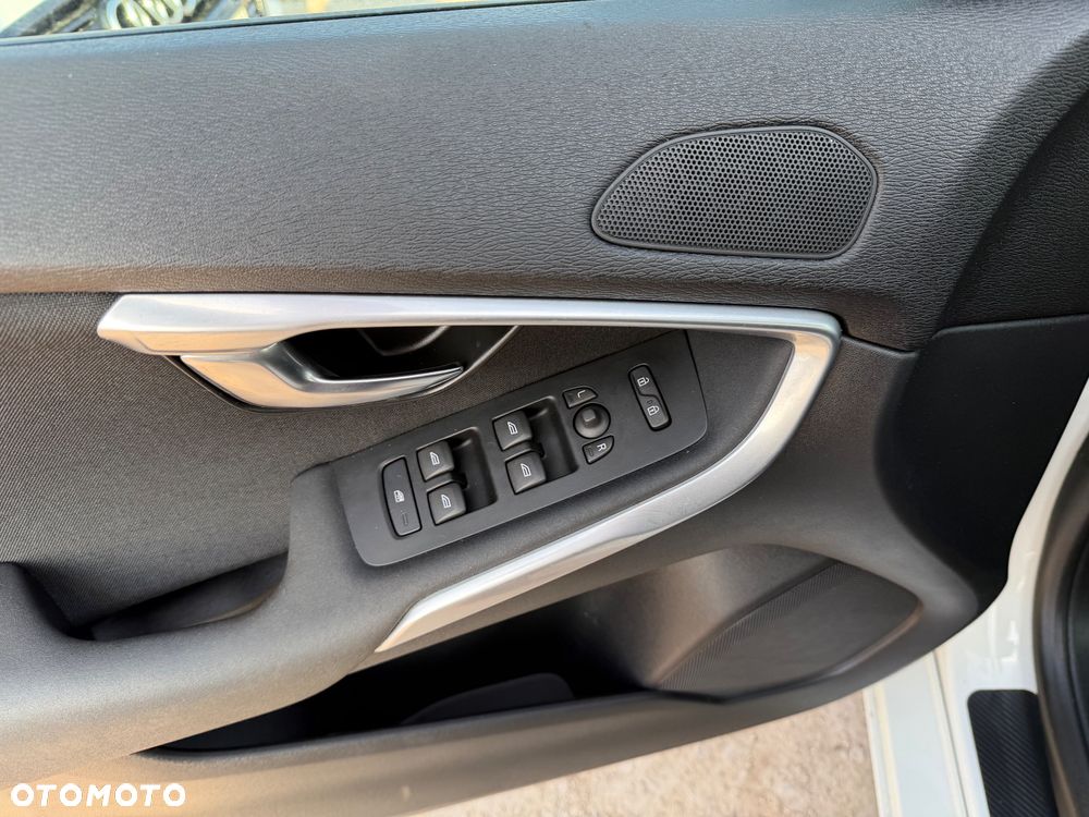 Volvo V40 D2 - 27