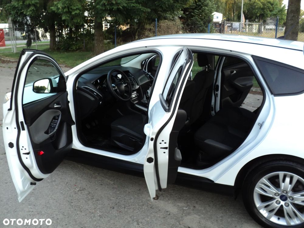 Ford Focus 1.6 EcoBoost Titanium - 12