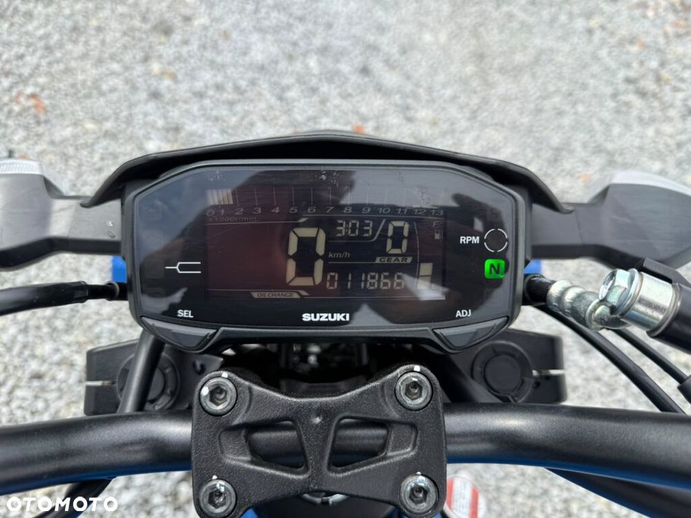 Suzuki GSX - 9