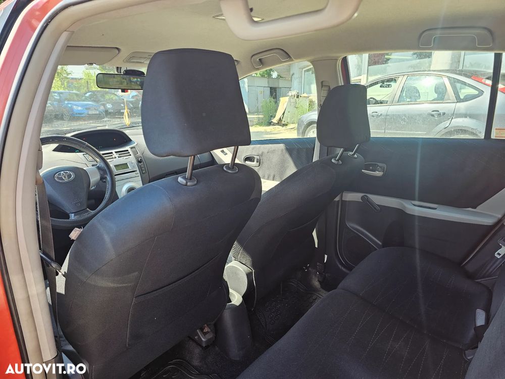 Toyota Yaris 1.3 Luna - 11