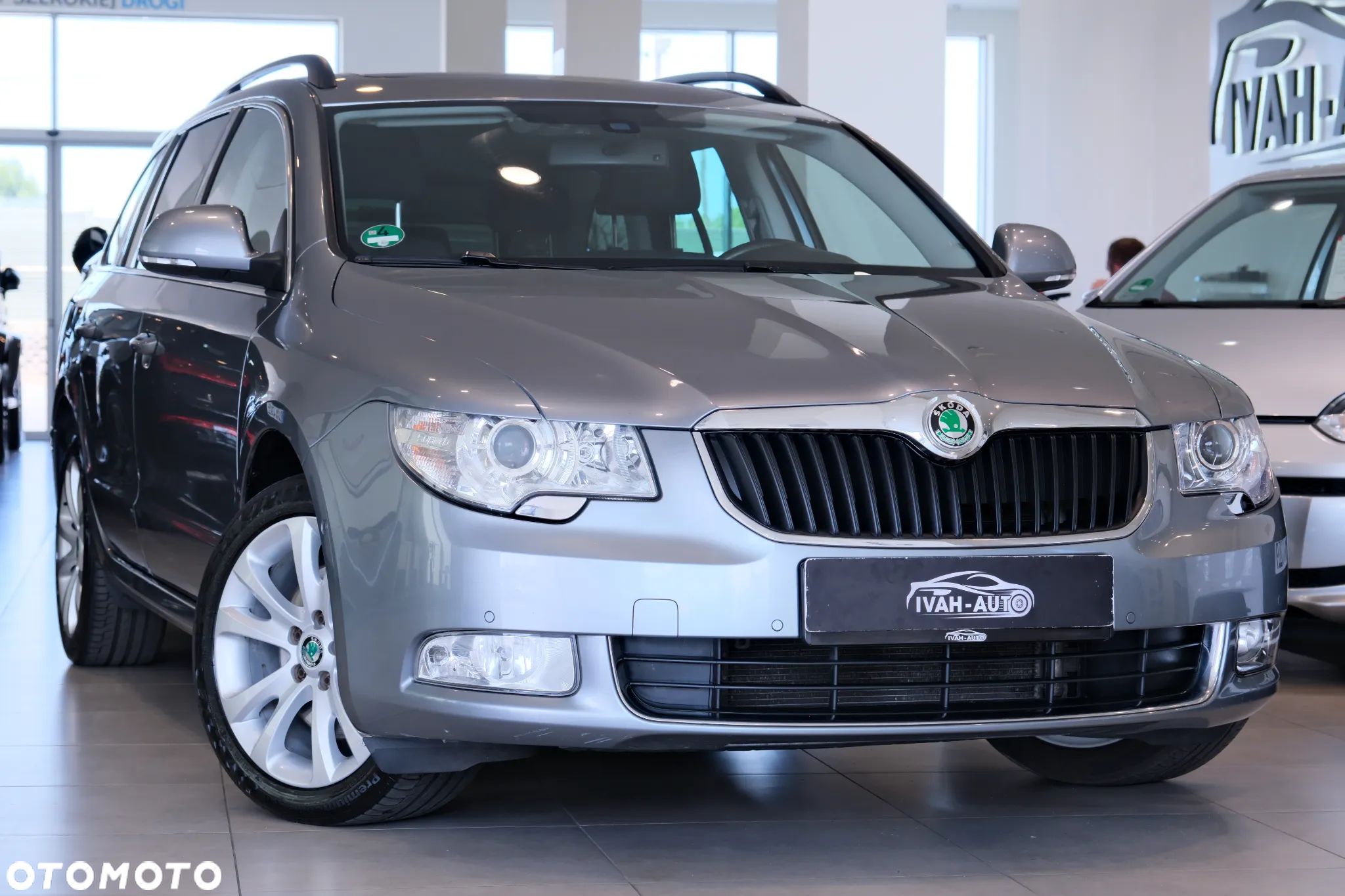 Skoda Superb 2.0 TDI Ambition - 1