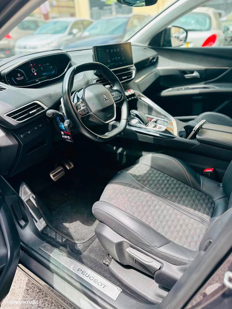 Peugeot 3008 - 8