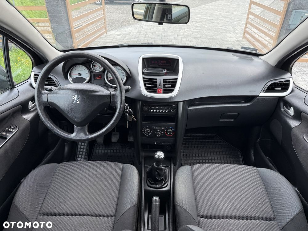 Peugeot 207 1.4 HDi Presence Euro5 - 4