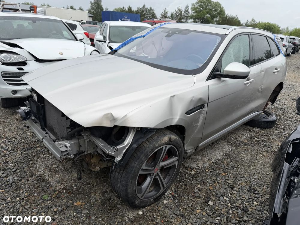 Jaguar F-Pace 30d AWD S - 6