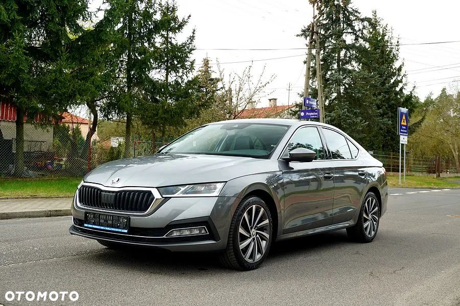 Skoda Octavia 1.5 TSI e-TEC DSG Selection Plus - 11