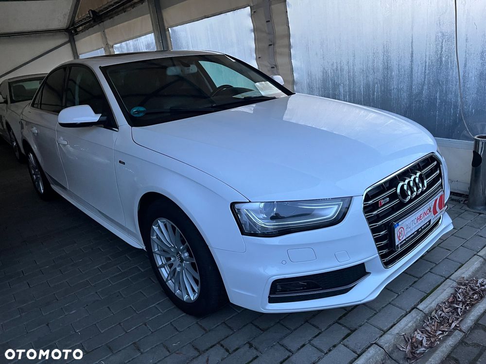 Audi A4 Limousine 2.0 TFSI multitronic S line Sportpaket - 38