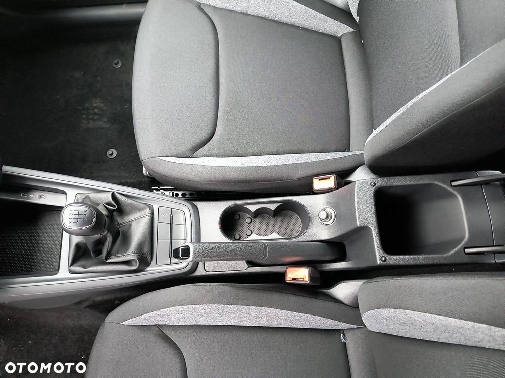 Skoda Scala 1.0 TSI Essence - 23