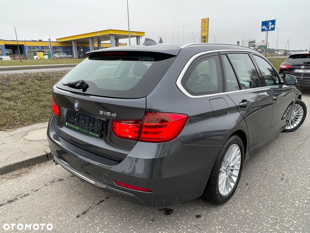 BMW Seria 3 318d Blue Performance Luxury Line - 4