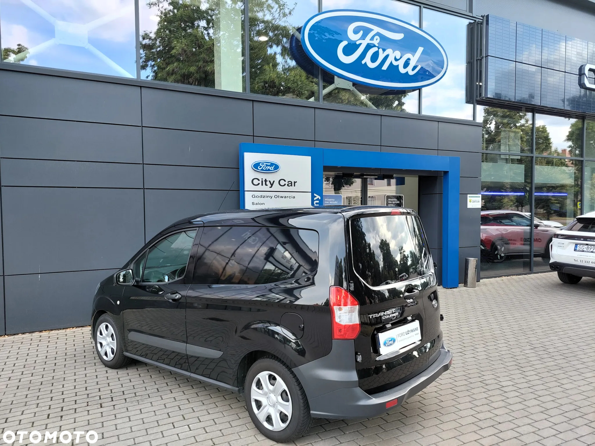 Ford COURIER - 29