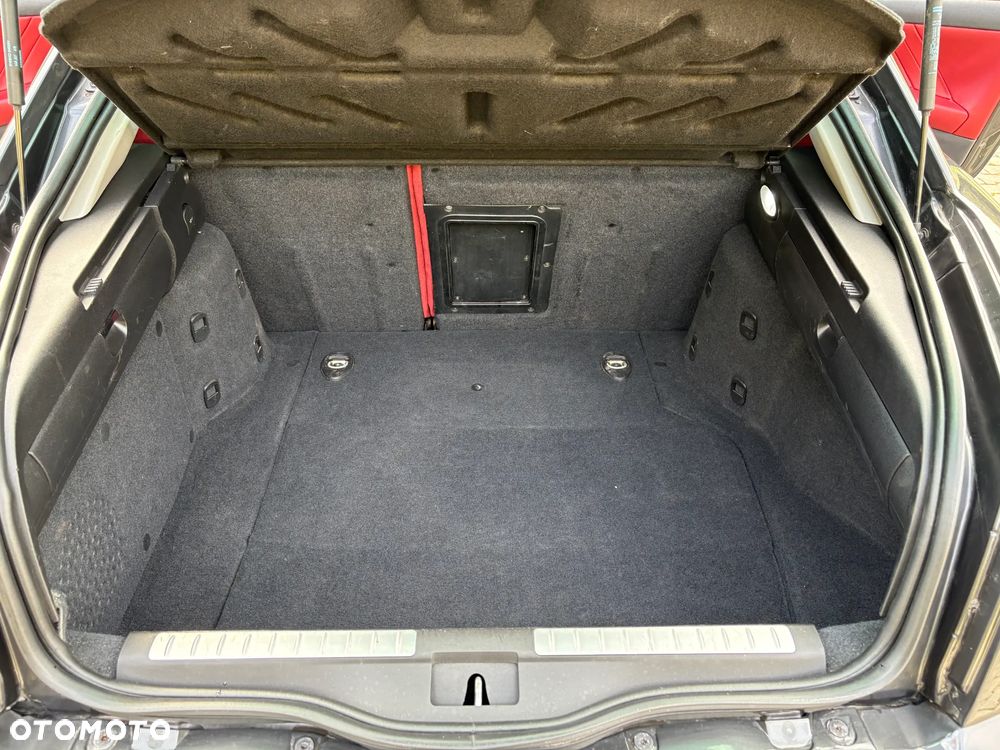 Alfa Romeo GT 1.9JTD 16V Distinctive - 37