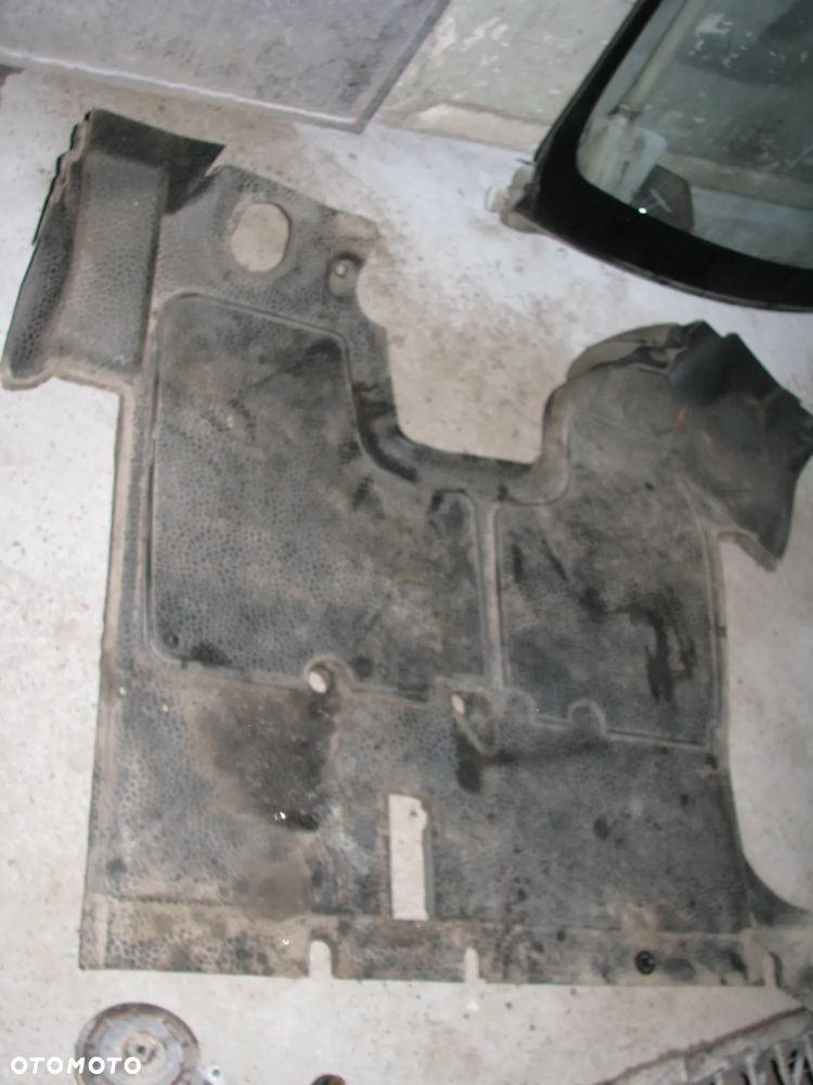 DYWAN WYKŁADZINA OPEL VIVARO A - 1