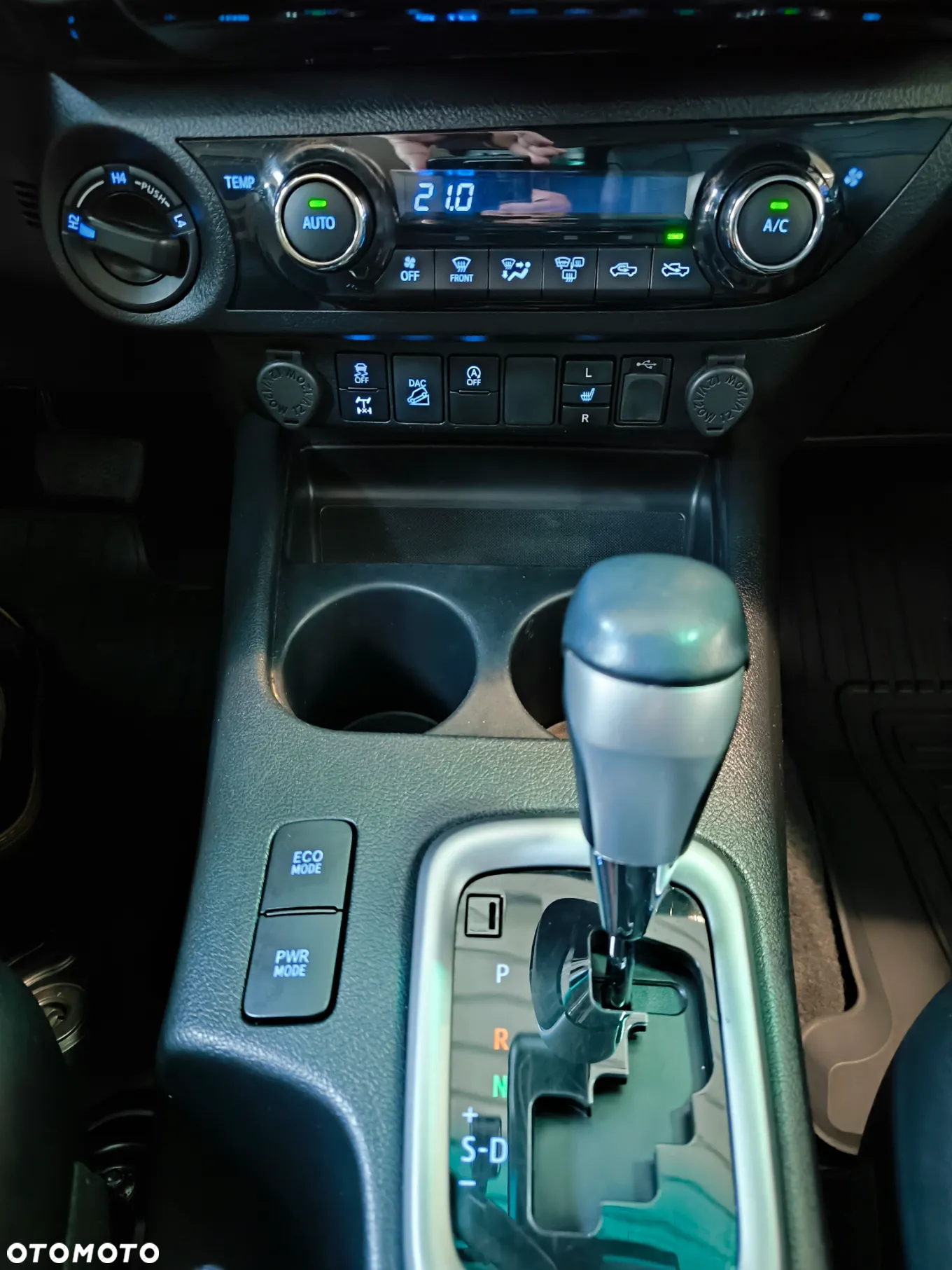 Toyota Hilux 2.8 D-4D Double Cab SR5+ 4x4 - 19