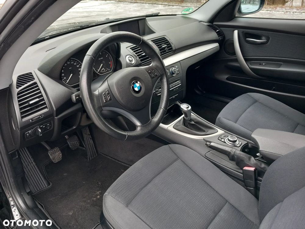BMW Seria 1 116d - 12