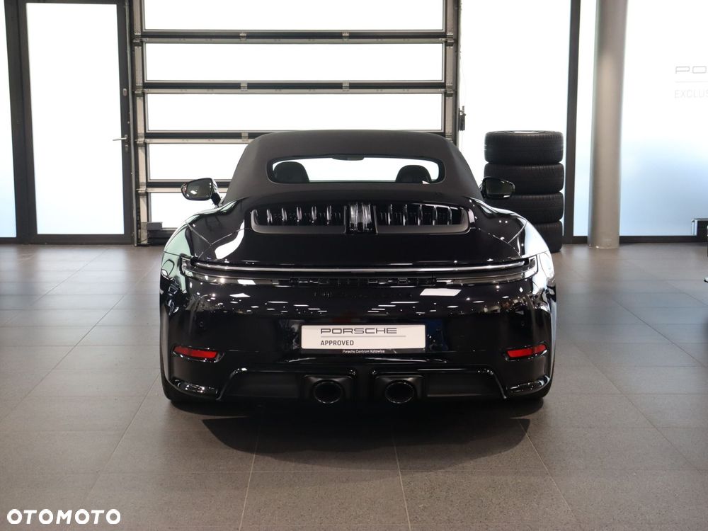 Porsche 911 Carrera T-Hybrid 4 GTS - 4