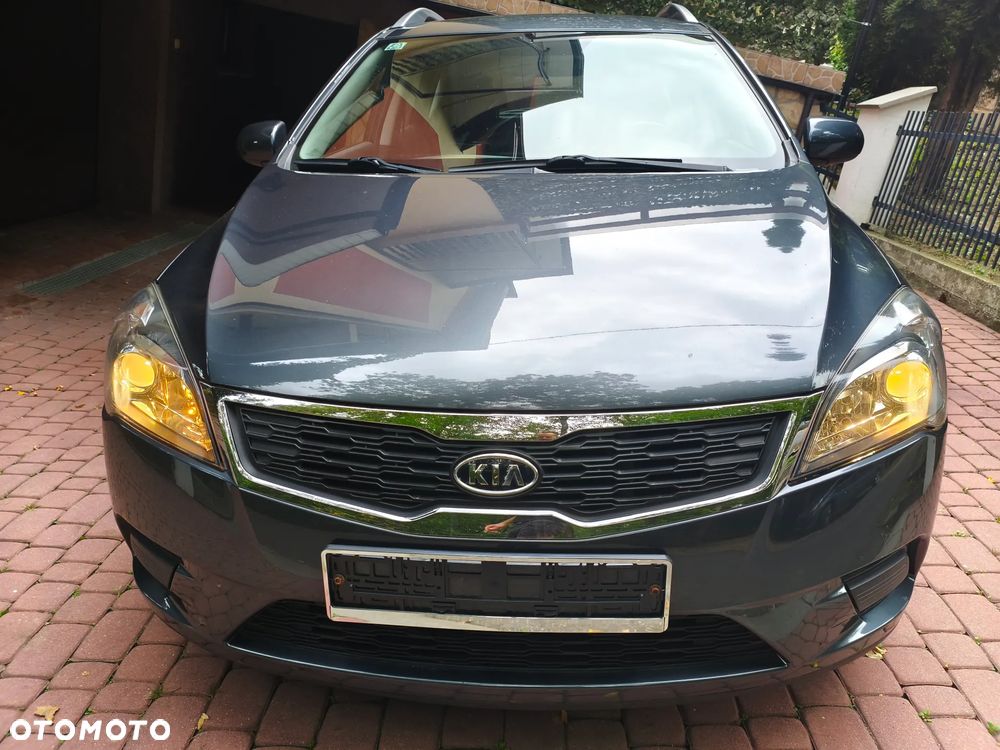Kia Ceed - 5