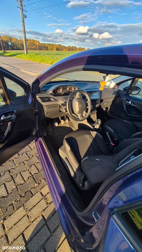 Peugeot 208 1.2 PureTech Active - 8