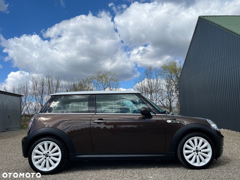 MINI Cooper 50 Mayfair - 11