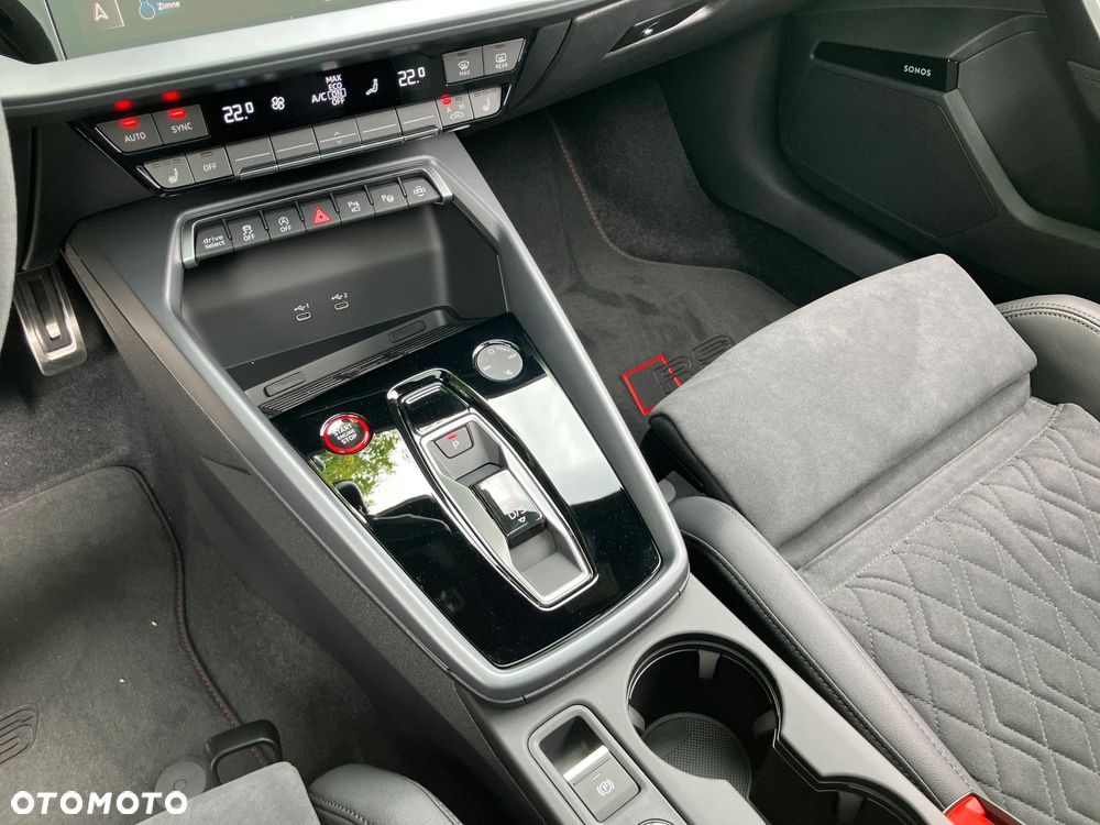 Audi RS3 Sportback TFSI Quattro S tronic - 26
