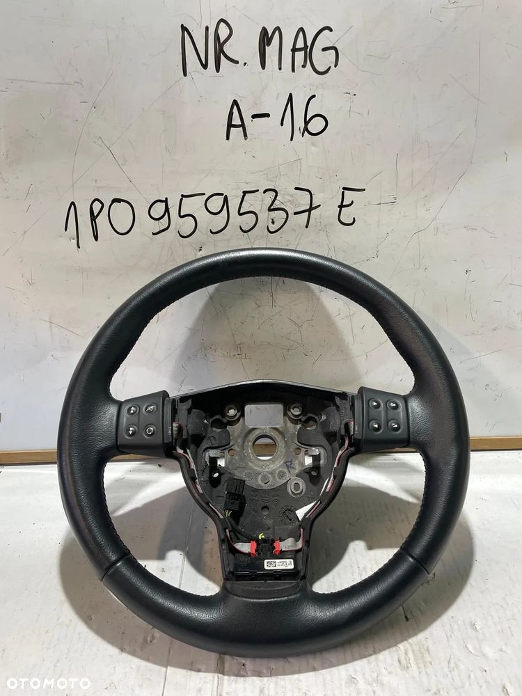 KIEROWNICA SEAT LEON II 1P0959537E - 1