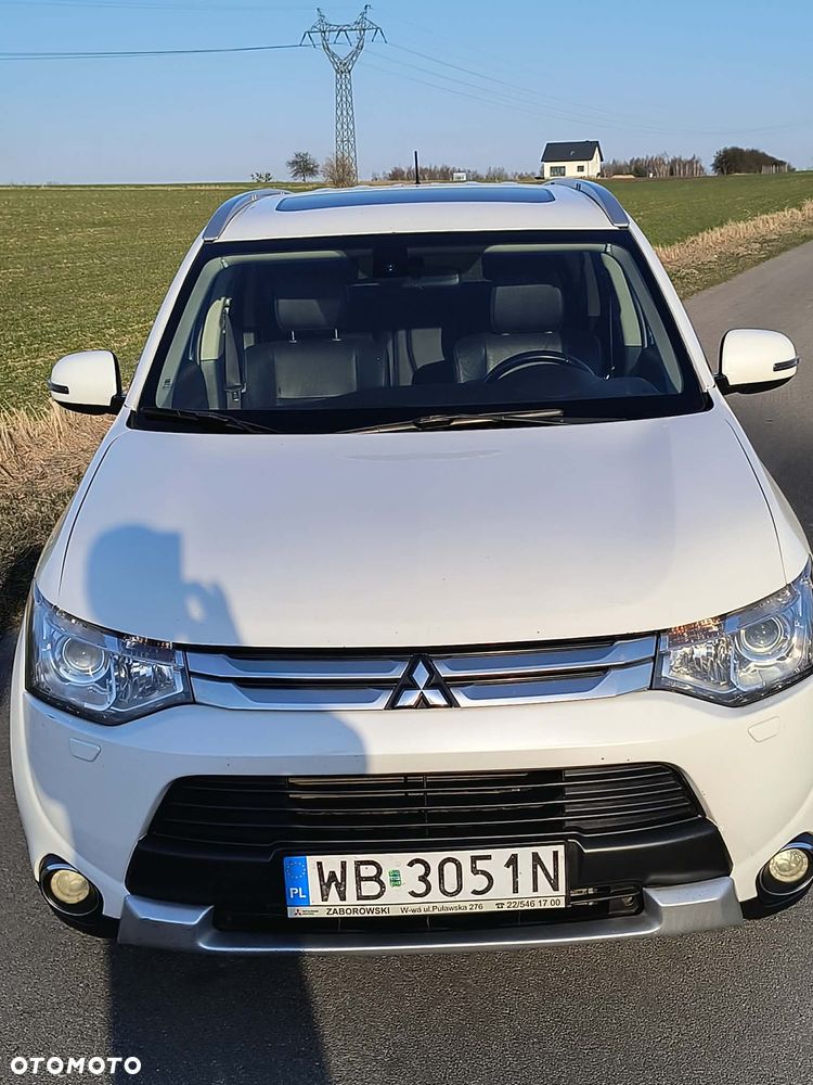 Mitsubishi Outlander 2.2 DID Instyle Navi 4WD - 1