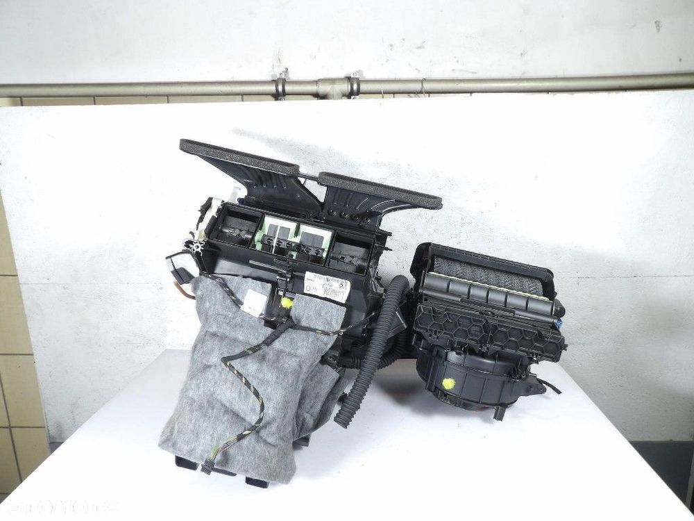 SKODA OCTAVIA III 3 1.6TDI NAGRZEWNICA 5Q1816002AE