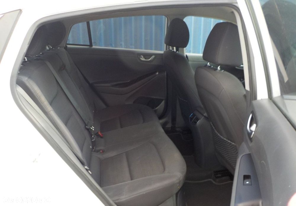 Hyundai IONIQ - 25