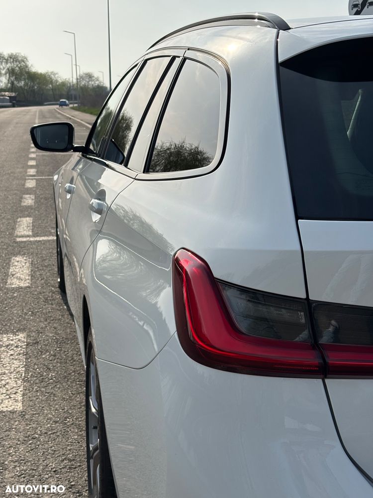 BMW Seria 3 330e Aut. Sport Line - 26