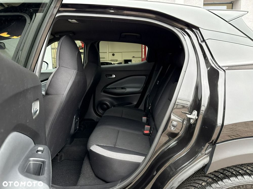 Nissan Juke 1.0 DIG-T N-Connecta DCT - 26