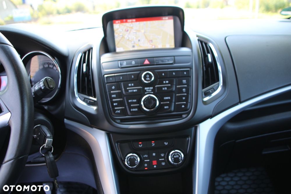 Opel Zafira 1.4 T Cosmo - 12