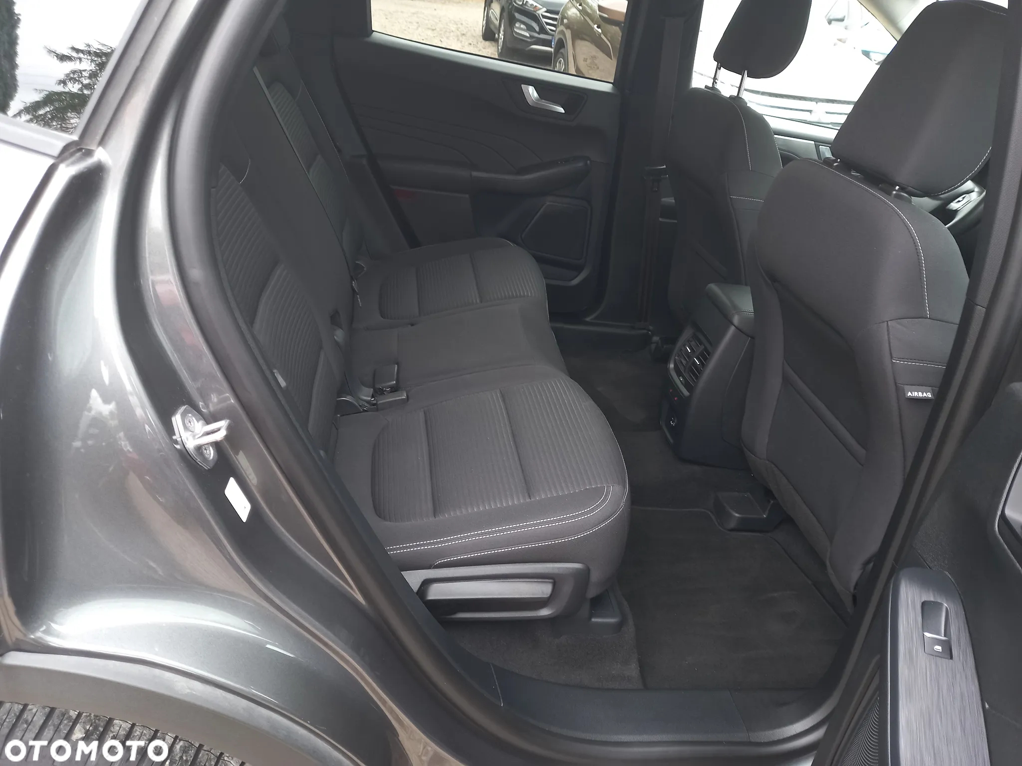Ford Kuga - 23