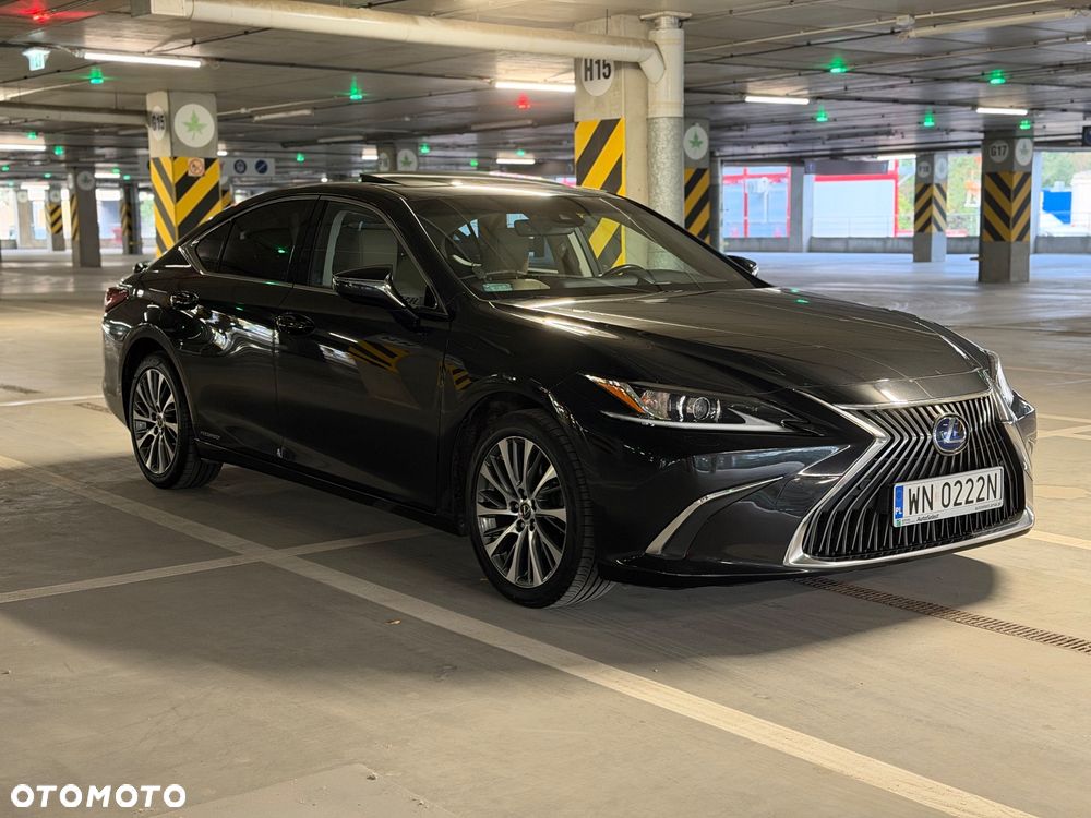 Lexus ES - 3