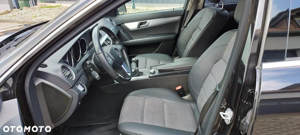 Mercedes-Benz Klasa C - 31