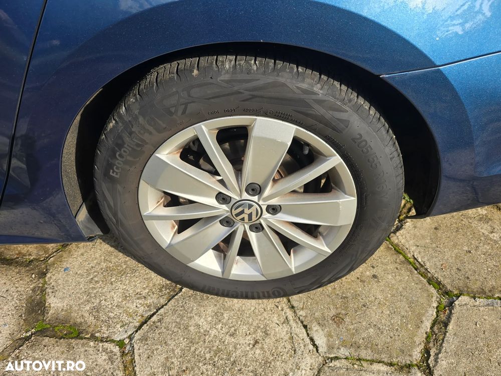 Volkswagen Jetta 2.0 TDI DSG Highline - 11