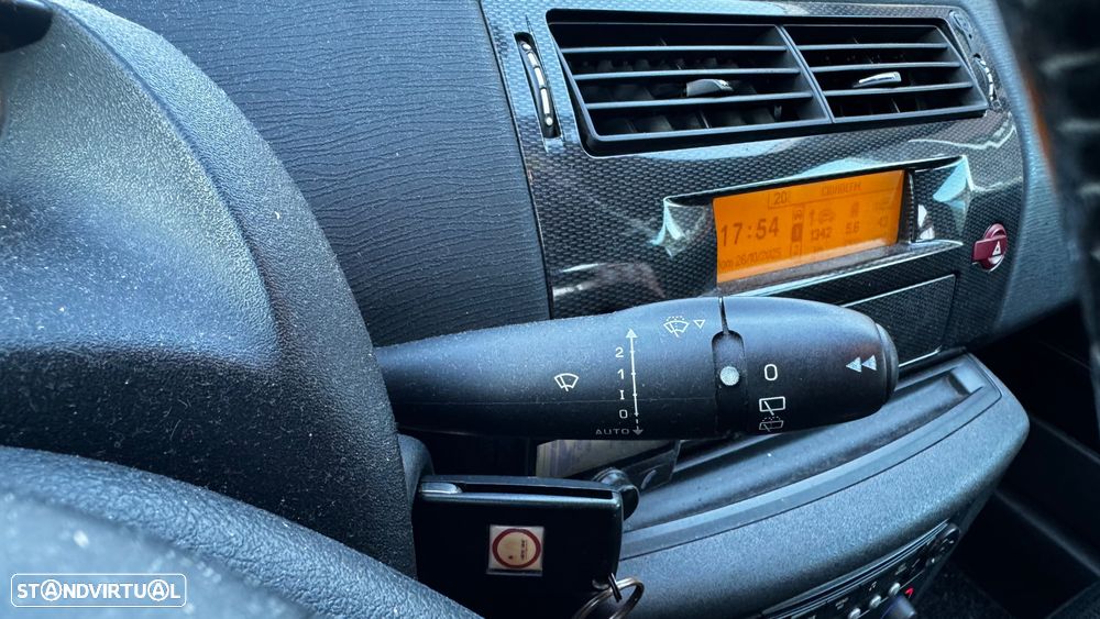 Citroën C4 1.6 HDi 110 Exclusive - 23