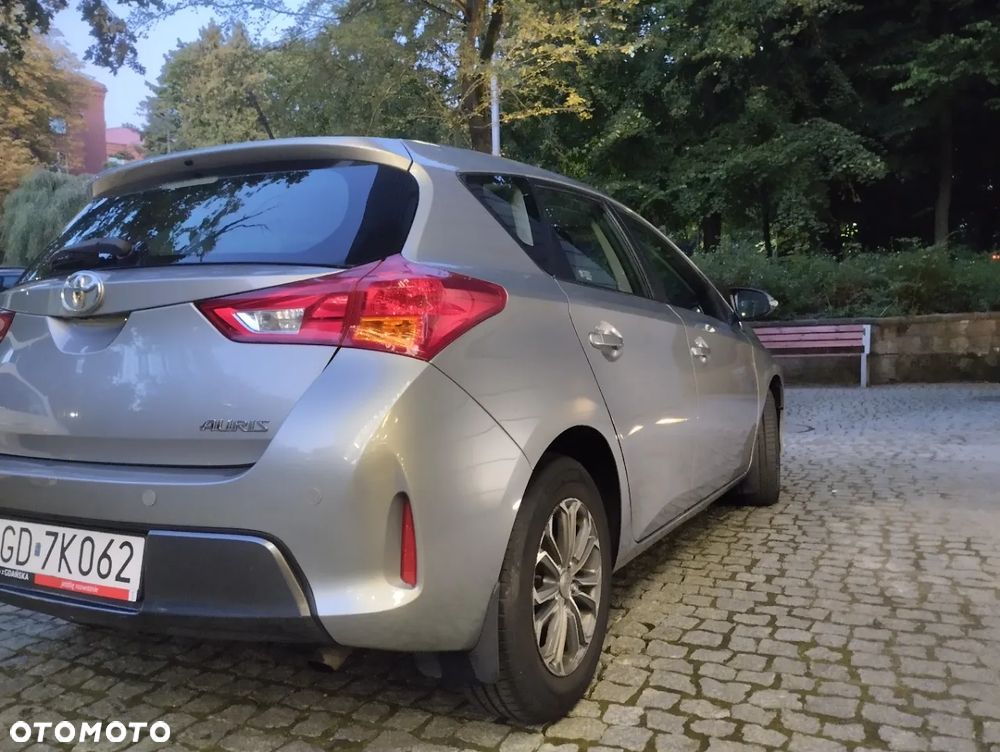 Toyota Auris 1.33 VVT-i Life Comfort - 25