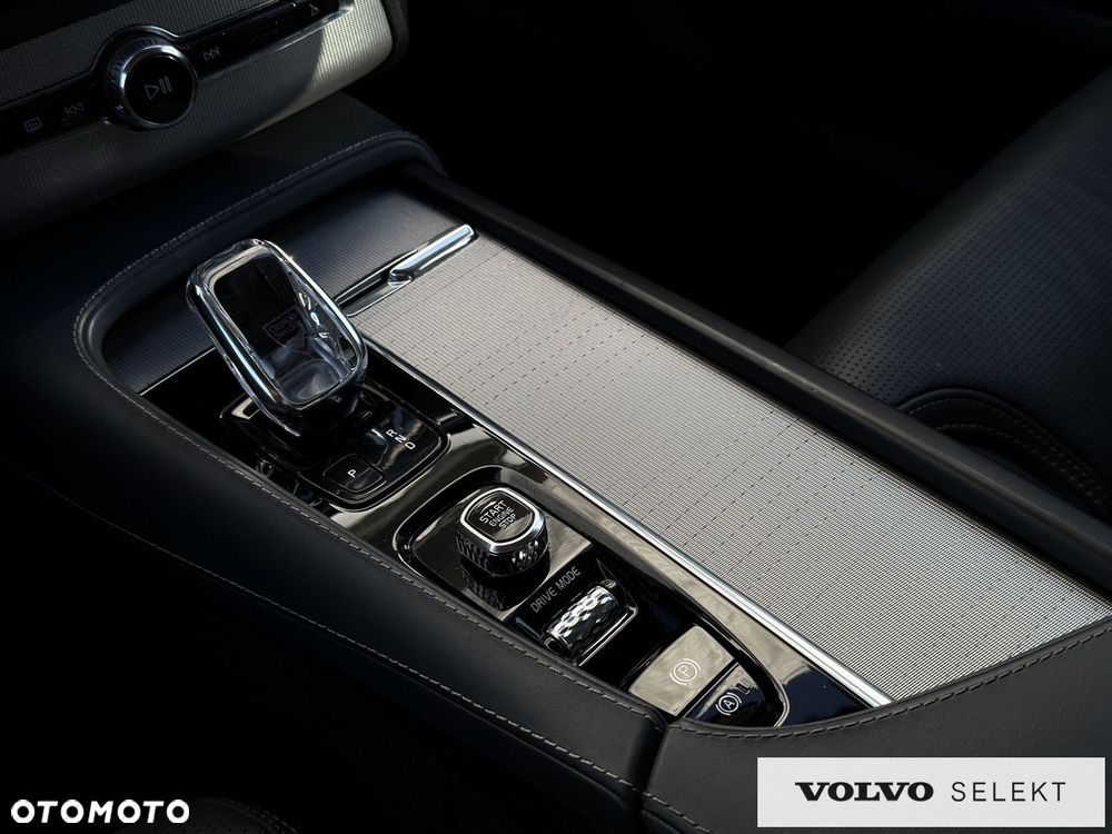 Volvo XC 90 - 26