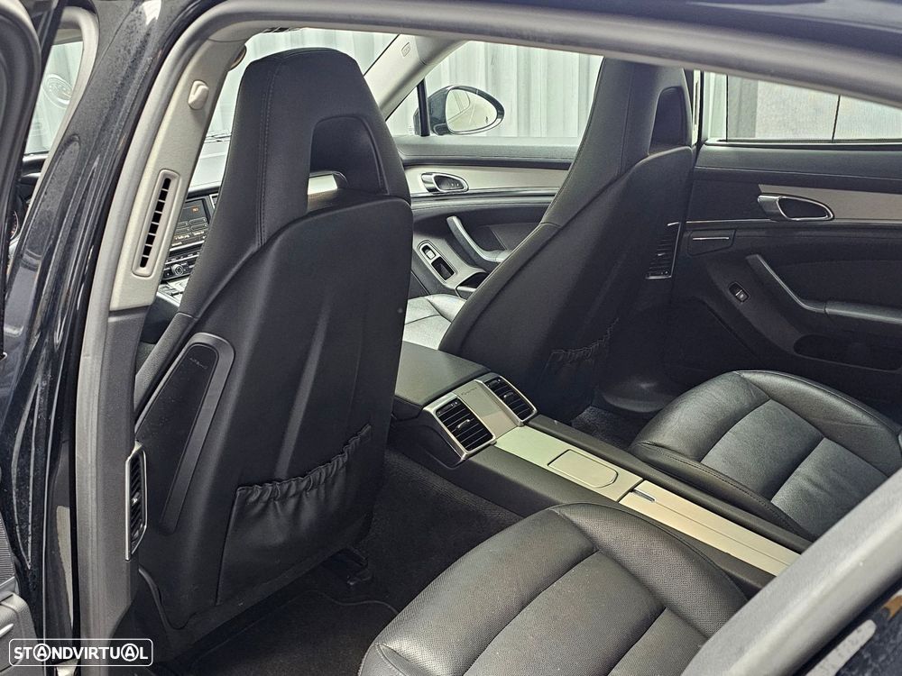 Porsche Panamera Platinum Edition - 25