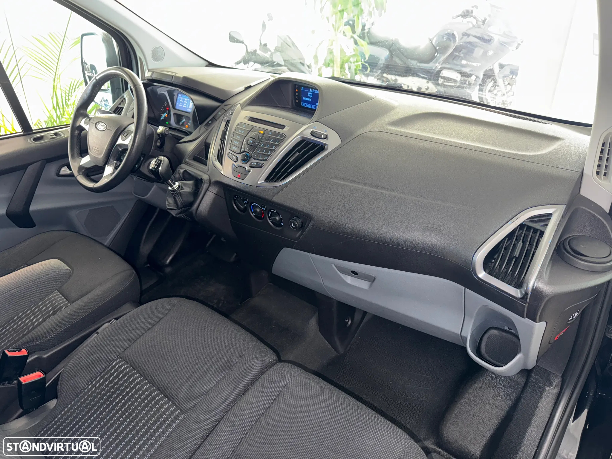 Ford Transit Custom - 12