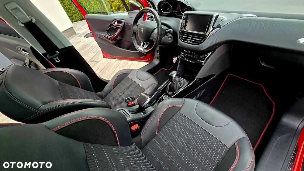 Peugeot 2008 1.5 BlueHDi GT Line S&S - 7