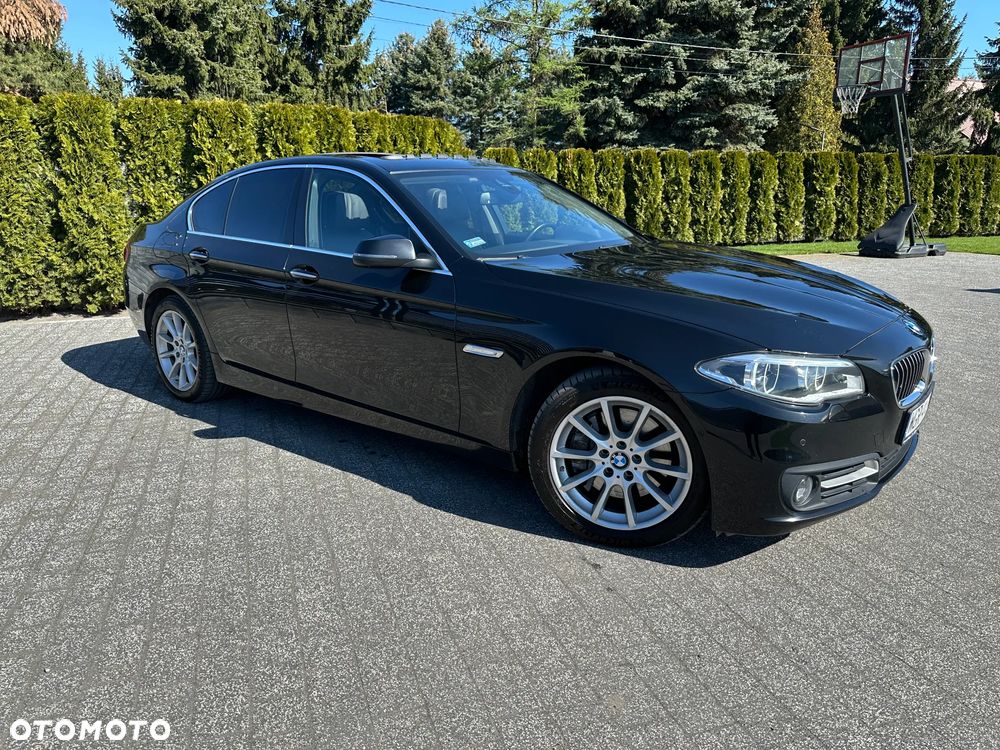 BMW Seria 5 530d xDrive Luxury Line - 2